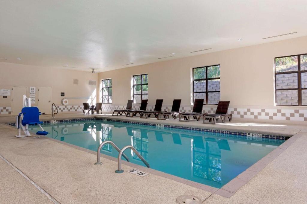 Comfort Inn & Suites Hot Springs Central Eksteriør billede